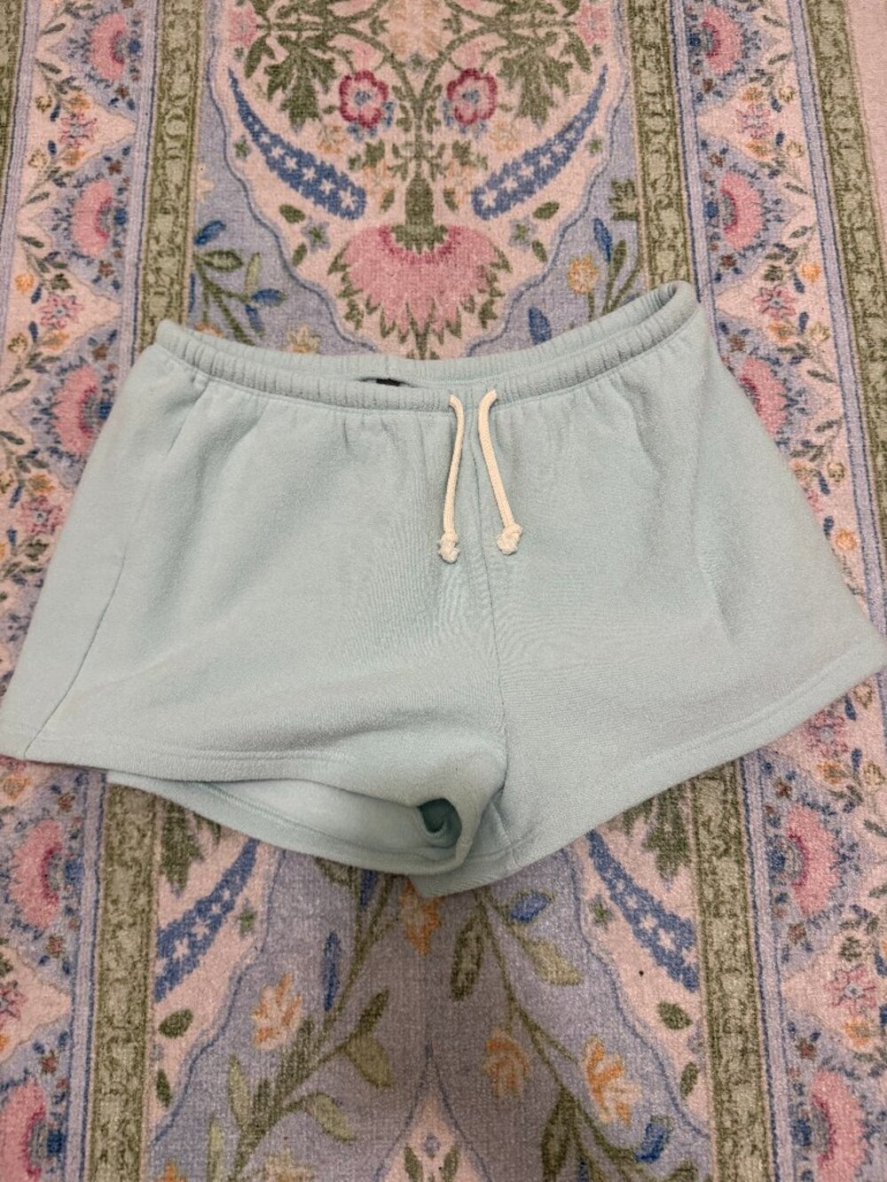 Vuori Shorts